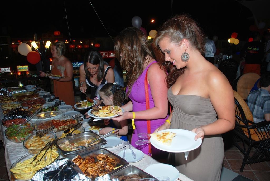 Hisar Holiday Club โอลลุนเดนิซ ภายนอก รูปภาพ