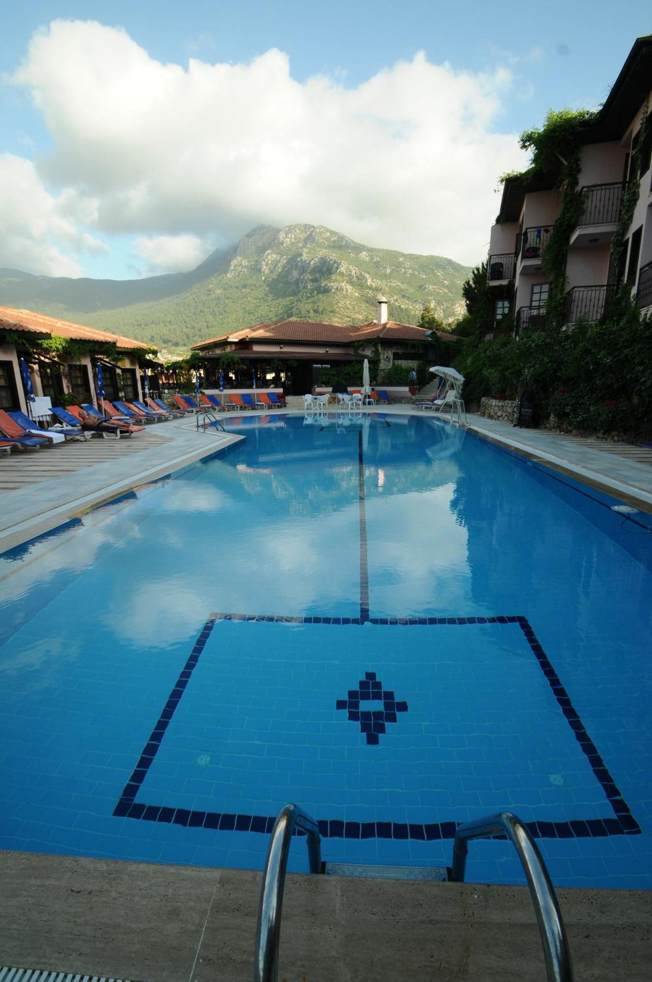Hisar Holiday Club โอลลุนเดนิซ ภายนอก รูปภาพ